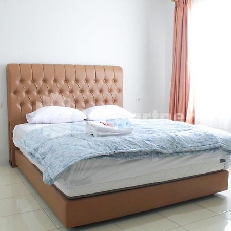 Brahma Hotel Mitra Reddoorz Джакарта Екстериор снимка