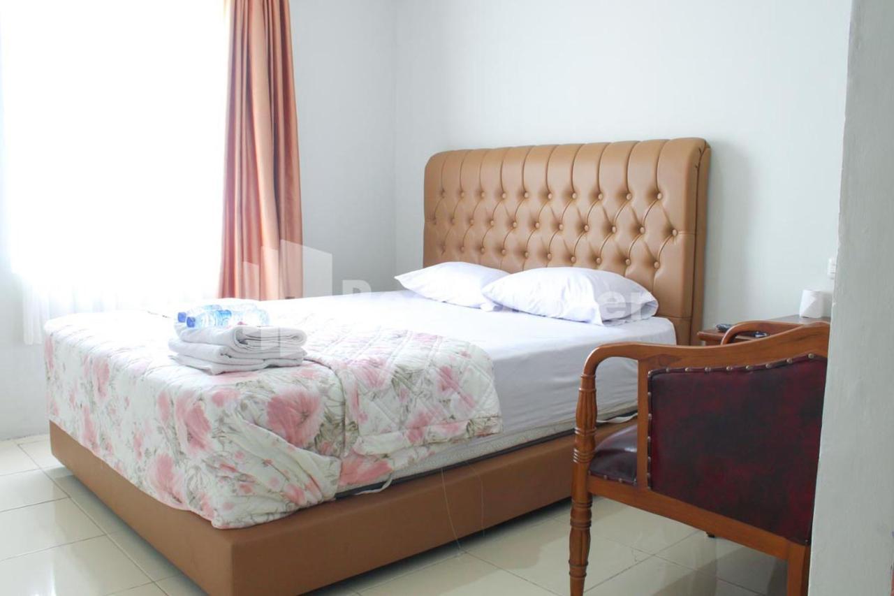 Brahma Hotel Mitra Reddoorz Джакарта Екстериор снимка